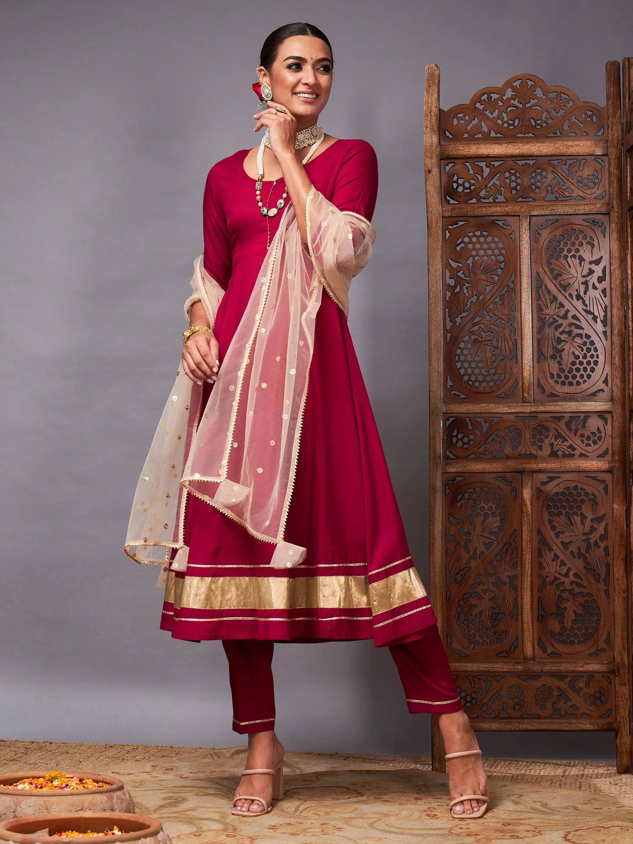 Women Burgundy Kurta Set With Golden Net Sequins Dupatta