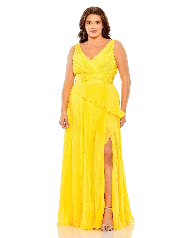 Mac Duggal 49714 Fabulouss Long Sleeveless Plus Size Dress